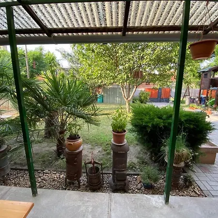 Vasmacska Apartman Apartment *